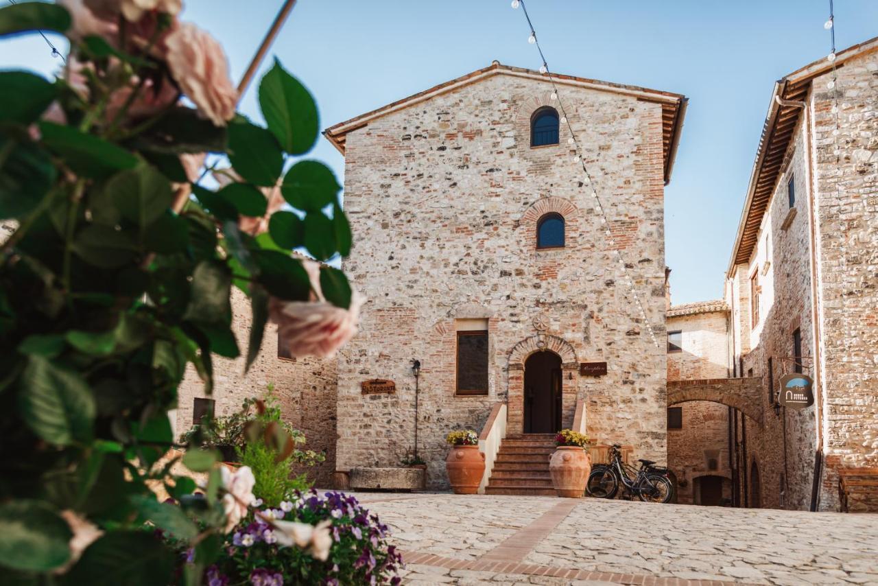 Отель Borgo Petroro Тоди Экстерьер фото