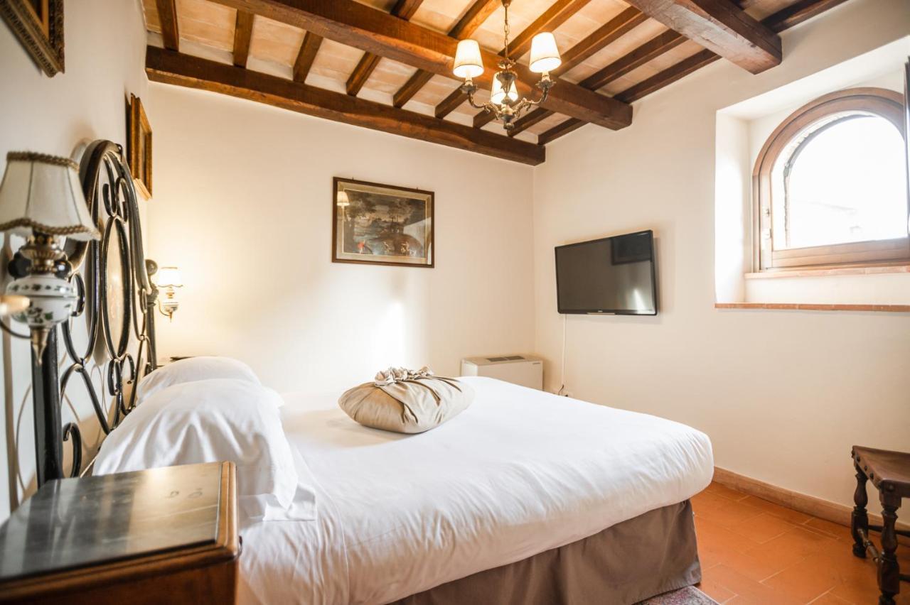 Отель Borgo Petroro Тоди Экстерьер фото